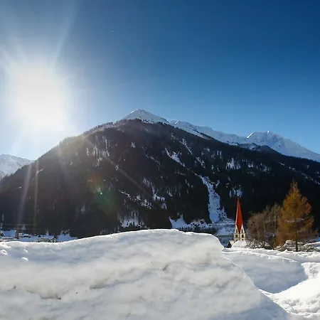 ホステル Arlberg Boutique Hotel-hostel *